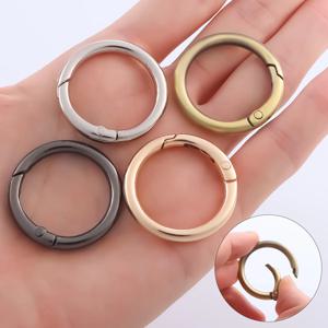 5PCS 봄 O 링 금속 라운드 Carabiner 클립 서클 키 링 클립 키 ​​체인 버클 가방 지갑 핸드백 공예 키 체인 클립