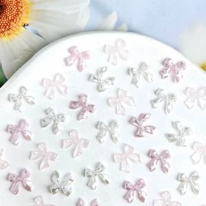 50pcs 3D 오로라 투명 수지 활 네일 아트 매력 귀여운 나비 반짝이 손톱 장식 용품 쥬얼리 액세서리 DIY