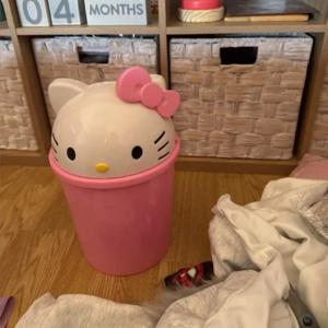 새로운 산리오 헬로 키티 쓰레기통 쓰레기통 쓰레기통 산리오 카와이 쓰레기 종이 바구니 거실 침실