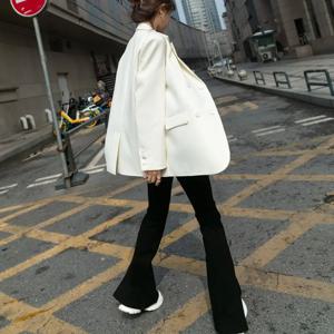 여성 기질을위한 새로운 가을 흰색 정장 재킷 하이 엔드 디자인 캐주얼 루즈 캐주얼 우아한 세련된 작은 정장 탑 봄