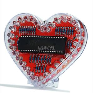 여러 가지 빛깔의 LED 하트 모양의 흐름 빛 DIY 전자 키트 RGB 다채로운 사랑 심장 물 램프 51 마이크로 컨트롤러 재미 용접
