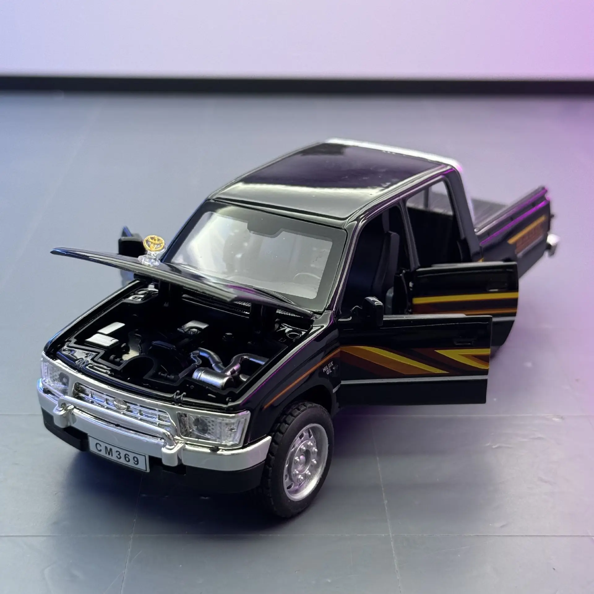 시뮬레이션 1:32 Toyota Hilux 픽업 트럭 합금 다이캐스트 오프로드 자동차 모델, 오픈 도어 소년 장난감 선물 장식품