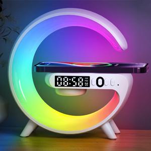 다기능 무선 충전기 패드 스탠드 스피커 TF RGB 야간 조명 15W iPhone 용 고속 충전 스테이션 Samsung Xiaomi Huawei