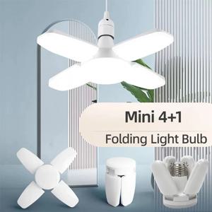 E27 팬 모양 접이식 28W LED 전구 AC220V/110V 변형 가능 가정용 천장 조명 창고 및 차고용 흰색 잎 조명 6500K