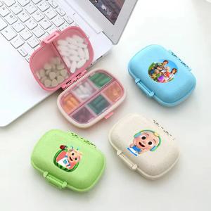 Cocomelons 알약 보관 상자 여행 휴대용 의학 캔디 디스펜서 케이스 어린이 부모 다기능 구획 실러 상자