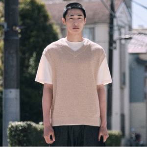 [DIEMS]부클 크로셰 조직 니트 베스트 베이지 (오버핏)-LNSKVDVB62