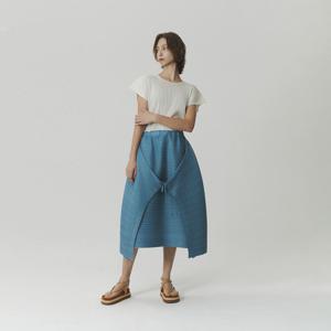 [무케] 몽플리쎄_여성 가로 주름 플리츠 밴딩 롱 스커트 (블루) 주름옷 주름스커트
