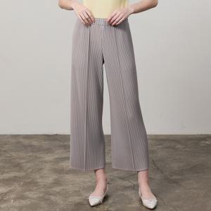 [최초가 185,000원]  사이드 슬릿 와이드 플리츠 팬츠_YJ02WNPSL02