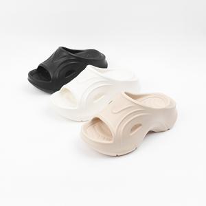 신난다슈 여성 뮬 슬리퍼 샌들 6cm 여름 키높이 통굽 EVA 발편한 쿠션 JM255050