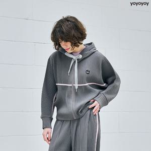 yoyoyoy [여성][최초가 188,000원] 라인 포인트 플리츠 후드 집업 차콜_AJ02WNPJP04