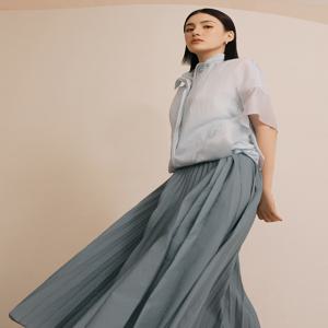 닥스 여성 DLJU4B405B1 [가격인하]블루 러플소매 반팔 숏점퍼(바람막이)