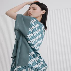닥스 여성 DLBL4B501E2 [50%그린 힉스패턴 니트배색 블라우스