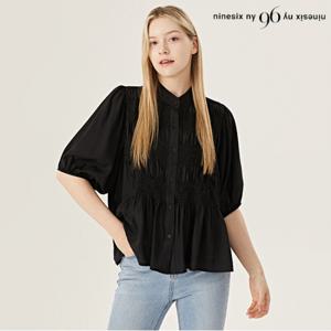 정상가:69,000원 | 페미닌 스모크 밴딩 퍼프 소매 반팔 블라우스 (NO2BA025L0)