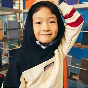 타미힐피거 모노타입 스트라이프 클럽 후디 (T42F0KKO410BT1AEF)
