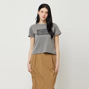 [본사] [Online Exclusive] 레이스 그래픽 크랍 티셔츠_SATSE5541GR