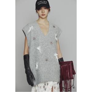 [최초가:428,000원] 아틀리에-꽃장식 V넥 니트 베스트 LFWAW24850
