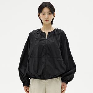 로고 와펜 볼륨 셔링 바람막이 [BLACK]