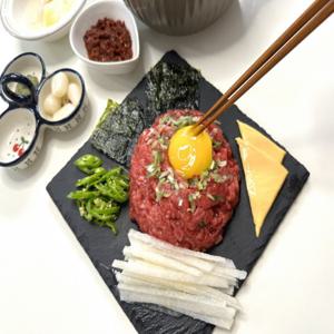 당일도축 당일작업 국내산 한우 육회 200g 간장맛 소스 1팩