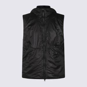 CP컴퍼니 후드 패딩 조끼 18CMVE032A 006099U999