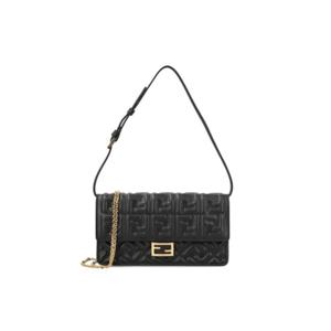 펜디 지갑 8M0498AAJDF0KUR AI25 BLACK GOLD SOFT