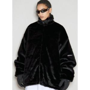 25 FW 발렌시아가 여성  퍼 집업 재킷 bal0255101blk