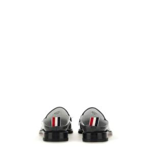THOM BROWNE 킬트 바시티 페니 로퍼 FFF135A00216133
