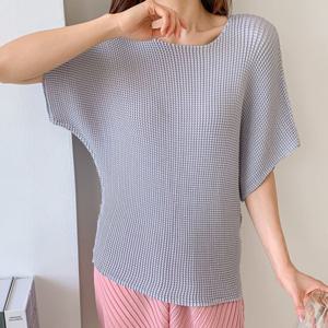 샵앤) 샤틴 라운드 가오리핏 플리츠 반팔 BLE-WSH-3591-화이트