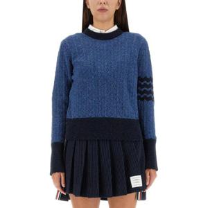 톰브라운 여성 블루 스트라이프 라운드넥 긴팔니트 FKA480A_Y1026435
