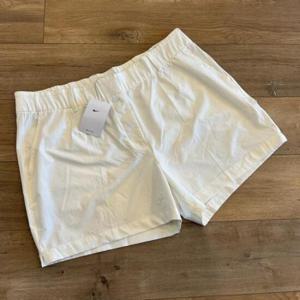 [나이키 골프]246128 NWT Nike Golf Shorts Womens XXL Cream St