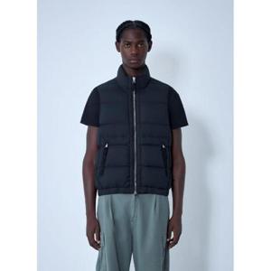 25 FW 스톤아일랜드 남성 Logo Patch Gilet sto0162017blk
