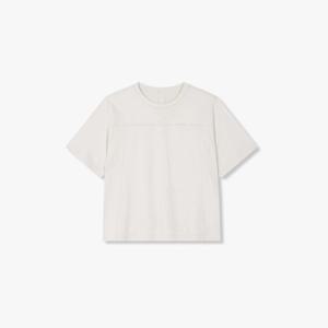 [지컷]스몰 레터링 백 슬릿 티셔츠 7255240108