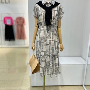 [베스띠벨리]카라넥 캡소매 페이즐리 원피스 BIOAF2559_CA