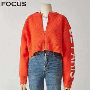 [포커스]포커스 레터링크롭집업_FW2J7KC0206
