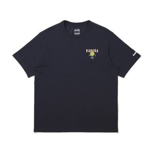 [디아도라]디아도라 테니스볼 그래픽 반팔 티셔츠 NAVY D5221LRS