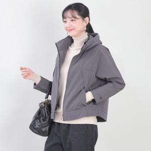 애비뉴투지 엄마옷 하이넥 지퍼 경량 솜 봄 가을 숏 점퍼 J12419