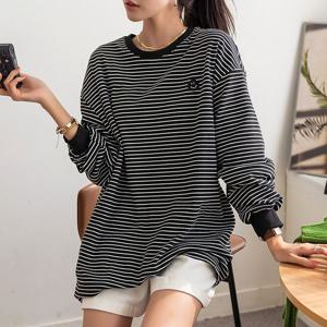 [나크21](55~88) 스마일 패치 단가라 기모 티셔츠 NK43-T-26