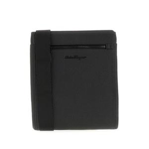 살바토레 페라가모 숄더백 740805 001 Black