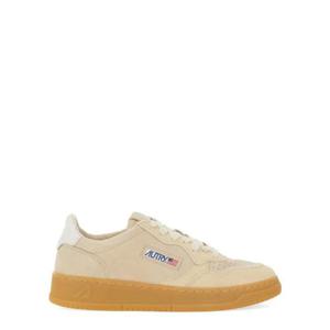 AUTRY quot메달리스트 로우quot 스니커즈 AULWXS17