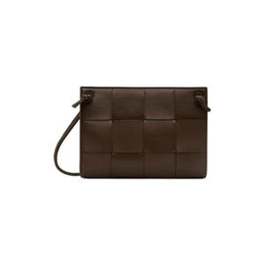 Bottega Veneta 숄더백 브라운 미니 카세트 숄더백 232798F048040