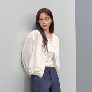 플라스틱아일랜드  (PR2WZ561) 라운드넥 스티치 배색 점퍼