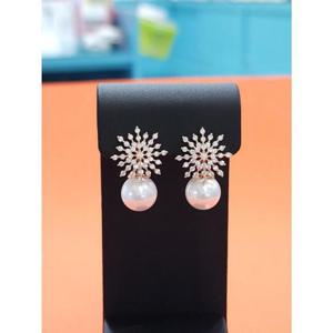 로뎀 세이브존05 Elegance P 눈꽃 핵진주 귀걸이(화이트)02 RDA23120295