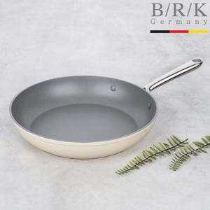 [비알케이(생활)]에볼루션 풀 인덕션 후라이팬 30cm (밀크)