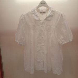 Latium HC06 스모크 펀칭 반팔 카라레이스 얇은 아사면 셔링셔츠블라우스 T2523bl04I