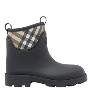 버버리 부츠 8111712 A1189 Black
