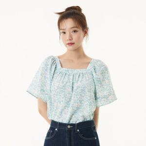 플라스틱아일랜드  스퀘어넥 플로럴 블라우스 (PR2WB661)