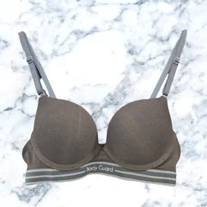 [보디가드]면모달 터치감   블랙 밴드 노와이어 브라BGWBAA91