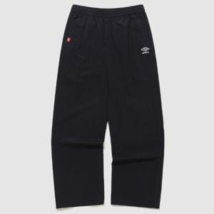 엄브로 클래식 우븐 스트레이트 팬츠 B1 UQ323CPT93 BLK0 DCH0
