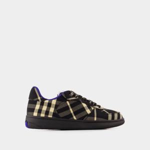버버리 스니커즈 8095370A1003 BLACK