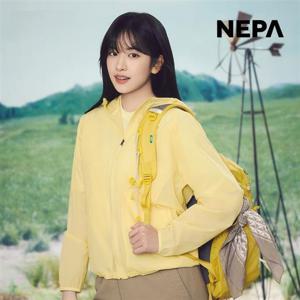네파 안유진착장 여성 바람막이 메쉬 등산 경량 방풍 자켓 7K40604