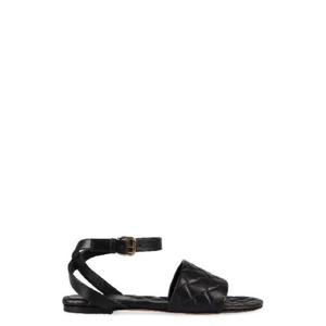 BOTTEGA VENETA 에이미 인트레치오 플랫 샌들 1483828